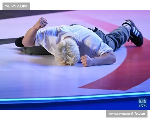 霹雳舞奥运资格赛巴黎站，日本选手垄断男子组领奖台