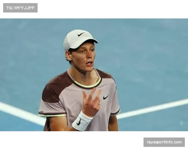 特写:辛纳挽救赛点后激动跪地,艰难晋级印第安维尔斯八强